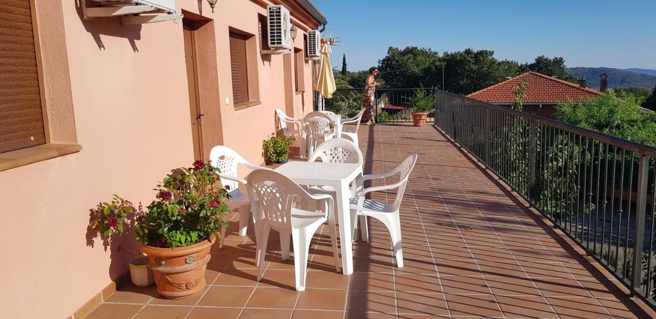 Apartamentossierradegata La Noguera Villamiel Εξωτερικό φωτογραφία